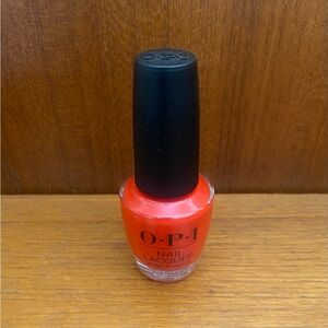 🍀NEW! OPI Rust & Relaxation Red Orange Nail Polish